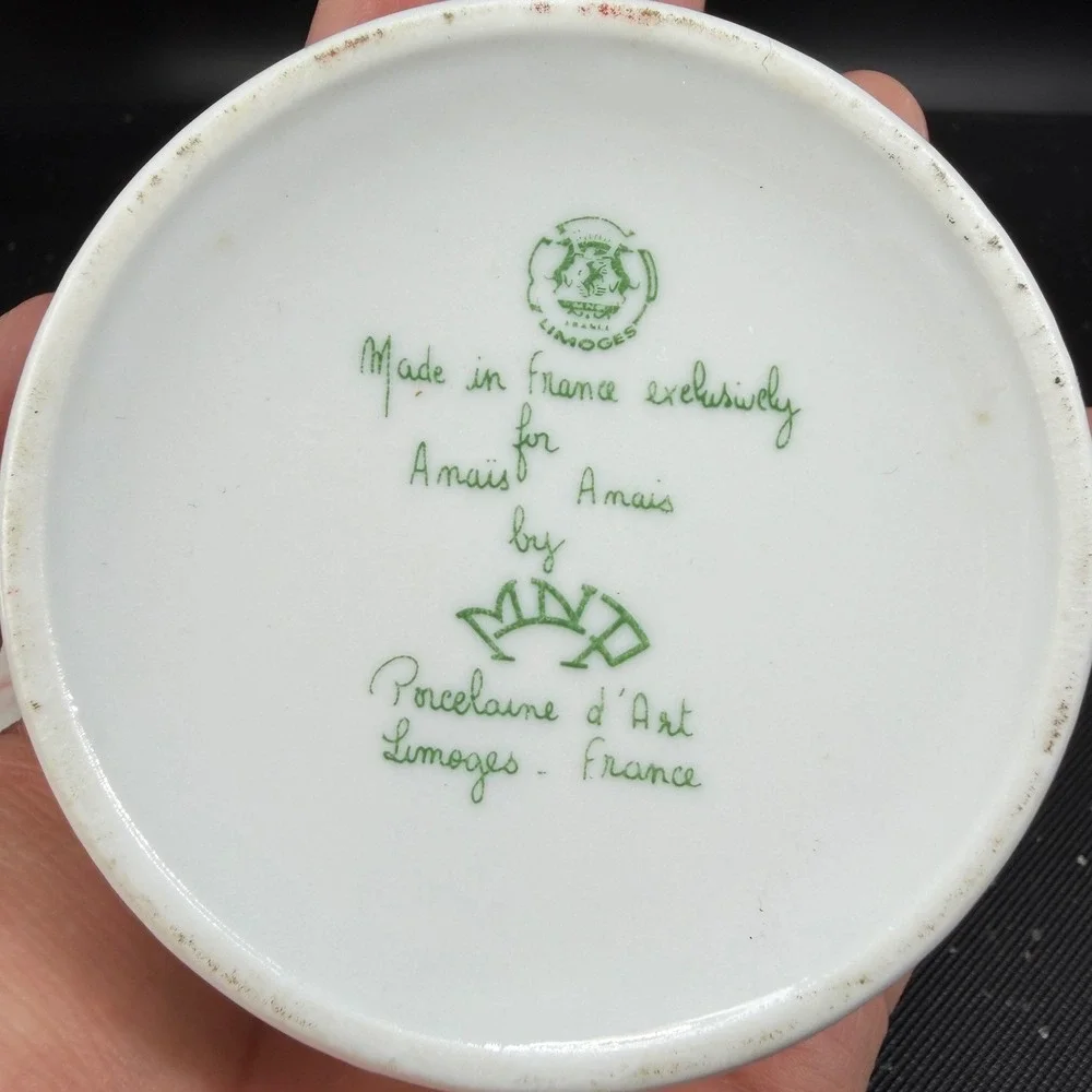 Limoges France Anais Anais Porcelain Trinket Box Pink Floral MNP‎ Vanity Jar 3in
